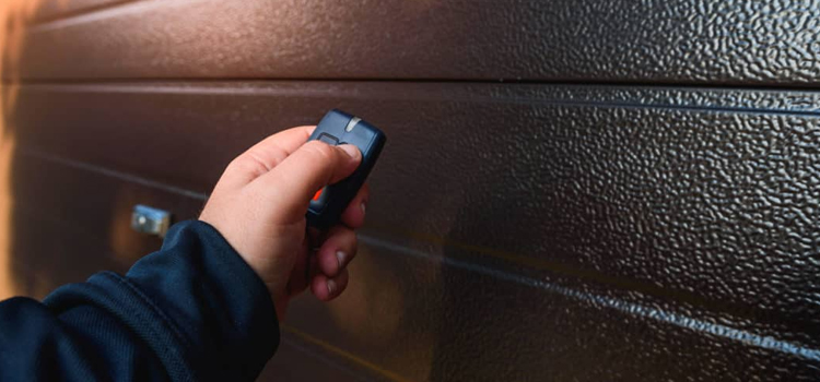 automatic door opener with remote control in Oroville East